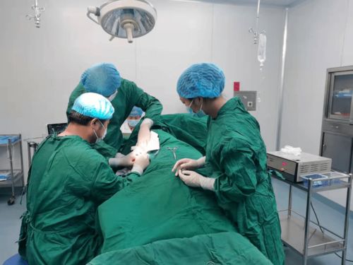 中秋佳節，他們堅守崗位筑牢防疫墻 守護生命線口腔診療服務